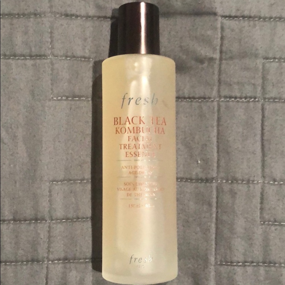 Fresh Black Tea Kombucha Facial essence